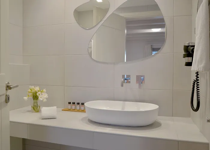 Mythology Naxos & 4*